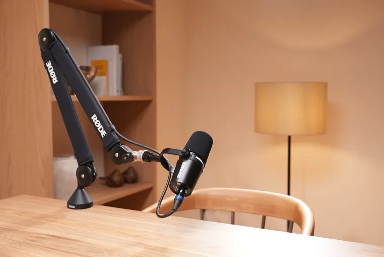 ARCAST studio room: The oak table room